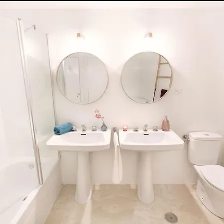 Sobre Picos - Piso Amplio Con Vistas Y Wifi En Apartmán *
